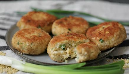 Замените фарш этим продуктом за 3 рубля. Как приготовить вкусные альтернативные котлеты?