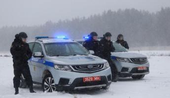 В милиции призвали белорусов «смело набирать» 102 для жалобы на соседей в Новый год. Что посчитают «мелким хулиганством»?